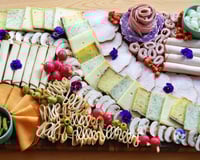 Raclette party : nos astuces pour réaliser un plateau de charcuterie parfait