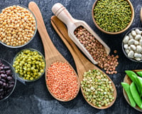 Quel type de légumineuses est-il le plus riche en fer ? Lentilles VS pois chiches VS haricots rouges VS pois cassés