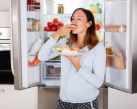 10 aliments absolument interdits pendant la grossesse
