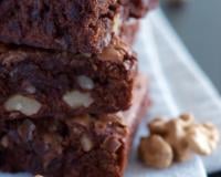 Brownie avec des noix de pécan