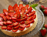 Tarte aux fraises : les astuces des pros pour éviter que les fraises ne rendent de l'eau et détrempent votre fond de tarte
