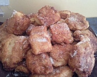 Que faire du vieux pain ? Et ben de bons beignets.