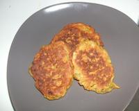 Beignets courgettes et oignons avec des épices indiennes.