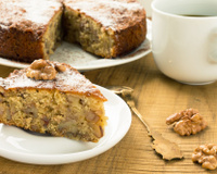 Gâteau aux noix et sucre complet