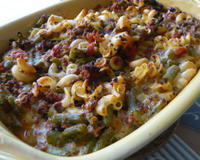 Gratin de pâtes avec différent légumes.
