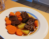 Bœuf aux carottes préparé à la Guinness