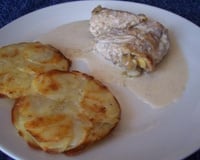 Poulet au roquefort rosaces de pommes de terre