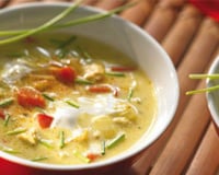 Soupe asiatique au poulet et au Philadelphia