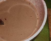 Ma propre version facile de ce fameux chocolat chaud qui a réchauffé notre enfance.