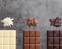 Tablette de chocolat noir, lait ou blanc : il y a quoi dedans ?