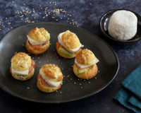 Choux salés au saumon et au Crottin de Chavignol AOP