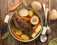 "Sinon elle est dure, elle est sèche... " : notre chef partage ses astuces pour réaliser un pot-au-feu avec une viande bien fondante !