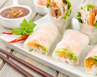 Rouleaux de printemps aux bâtonnets de surimi