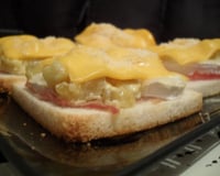 Toast au fromage, jambon