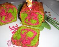 Le cake des extaterrestres coloré.