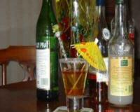 Coktail d'été. Explication du nom :
Poco = un peu de peches, de cognac et orgeat.
No = Noilly Prat.
Jo = mon surnom.