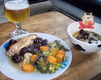 Lapin aux pruneaux et aux légumes