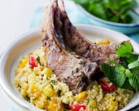 Côtelettes d'agneau et son couscous aux fruits