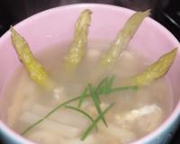 Petite soupe au saveurs lointaines.