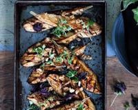 Voici une recette originale pour cuisiner le miso. 