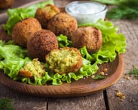 L’erreur classique qui fait rater la recette de falafel : un chef libanais livre ses conseils et sa recette pour un résultat parfait !