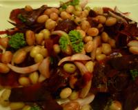 Salade simple et goûteuse, pouvant servir de plat unique