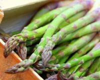 Pourquoi les asperges coûtent-elles si chères sur les étals ? Cet expert en consommation justifie son prix