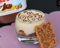 Pour ce Tiramisu, deux de mes péchés mignons : La pâte à tartiner choco-noisette et la pâte à tartiner de spéculoos...…