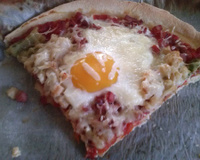 Pizza lardons et œufs