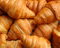 Il vous reste des croissants ? Testez cette recette de gâteau anti-gaspi, top pour le goûter