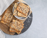 “Riches en fibres et en oméga 3” : des crackers sains pour l’apéro ? C’est possible avec cette recette facile partagée par une diététicienne