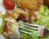 Les Arancini ou Orangine, sont des boules de riz que j'ai farci avec de la mozzarella, mais qu'on peut farcir à l'infini, très très bon.