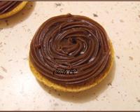 Ganache parfaite pour fourrer vos chocolats, vos macarons et garnir vos gâteaux et petits biscuits.