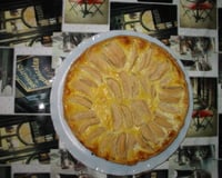 Tarte aux pommes sur lit de crème aux œufs