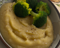 Purée de pommes de terre et brocolis