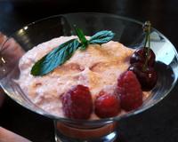 Une dose d'inspiration pour une Menu Fraîcheur ! : Mousse aux fraises, une recette de dessert proposée par Marie pour Bridelice