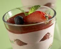 Une version originale de bavarois à la fraise.Une recette proposée dans le cadre de l'atelier blogueurs Mon dessert de fraises Andros.