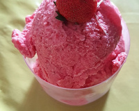 Glace à la fraise maison