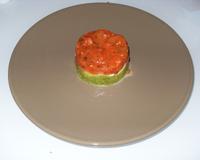 Dôme de courgettes au cumin, mozzarella et coulis de tomate à l'estragon