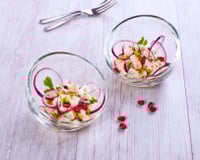 Céviche de cabillaud passion aux oignons rouges