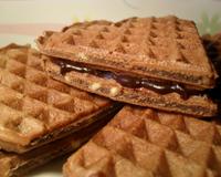 Des gaufres gourmandes chocolatées et craquantes aux cacahuètes