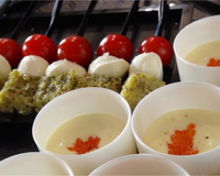 Verrines de mousse d'oeufs brouillés, oeufs saumon et pesto