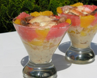 Je vous propose une verrine de crabe, de crevettes roses et grises, très rafraîchissante et délicieuse, rehaussée de pamplemousse rose, d'orange et d'ananas frais et…