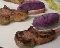 Une recette avec des produits de saison pour mettre à l'honneur l'agneau premium !Des endives fondantes cuites tout simplement, une écrasée de vitelotte aux noix et pour…