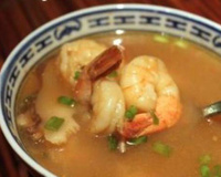 Soupe aux crevettes et à la citronnelle