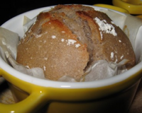 « Ptits » pains à la châtaigne et au levain en mini cocotte