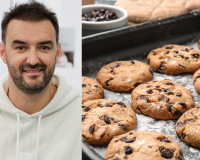 “Je les aime juste à la sortie du four” : Cyril Lignac livre sa recette pour faire des cookies croustillants et fondants comme aux USA