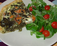 Tarte au saumon, à la feta et aux épinards