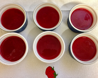 Panna cotta au coulis de fraises