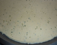 Comment résister à une bonne pizza maison, qui sort tout juste du four et qui est délicieusement parfumée ... Vous en voulez une part ?